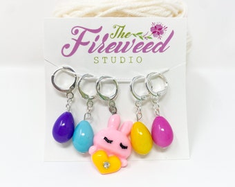 Easter bunny and easter egg stitch marker, stitch markers, easter rabbit, easter basket gift, gift for knitters, knitting notion
