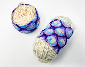 Husky Size Yarn Hugger: Mermaid Scale Pattern, Bulky Yarn Sleeve, Knitting Notion