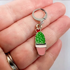 Cactus charm with matching beads stitch markers, beaded charm, knitter gift, luxury knitting notion, ready to ship, crochet image 3