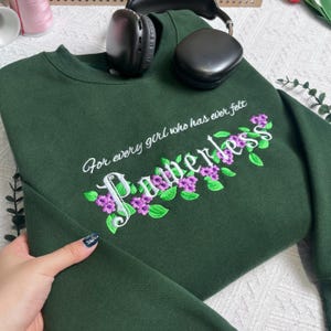 Powerless Series Lauren Roberts Embroidered Sweatshirt,Kai & Paedyn Hoodie,Powerful Book Shirt,Kai Azer Powerless Shirt,Fantasy Bookish Gift