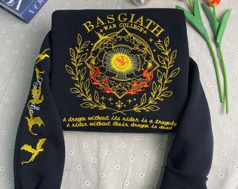 Camisa bordada de la Escuela de Guerra Basgiath, bordado de la Cuarta Ala, camisa de Jinete de Dragón, camisa de estudioso, regalo de la Escuela de Guerra Basgiath