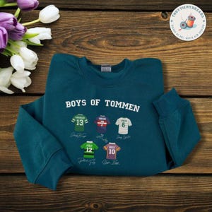 Embroidered Boys of Tommen Sweatshirt, Johnny Kavanagh, Shannon, Lynch Joey, Binding 13 Book merch, Tommen College Crewneck Lover, Bookish