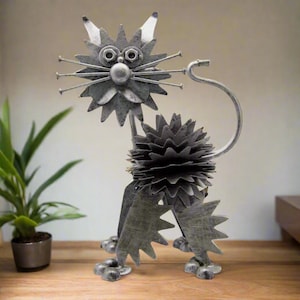 Metal Cat Sculpture, Cat Figurine, Cat Statue, Scrap Metal Standing Cat Ornament for Home and Garden, Gifts for Cat Lovers, Nuts and Bolts