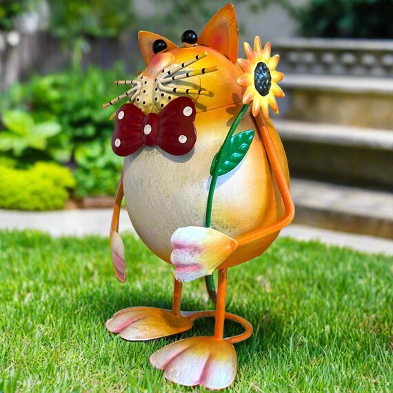 Metal Cat Ornament, Garden Cat Figurine, Bobbin Cat Ornaments for