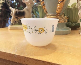 Vintage Pyrex Milk Glass Teacup – Yellow & Blue Floral Design – Mid Century Modern Coffee Cup