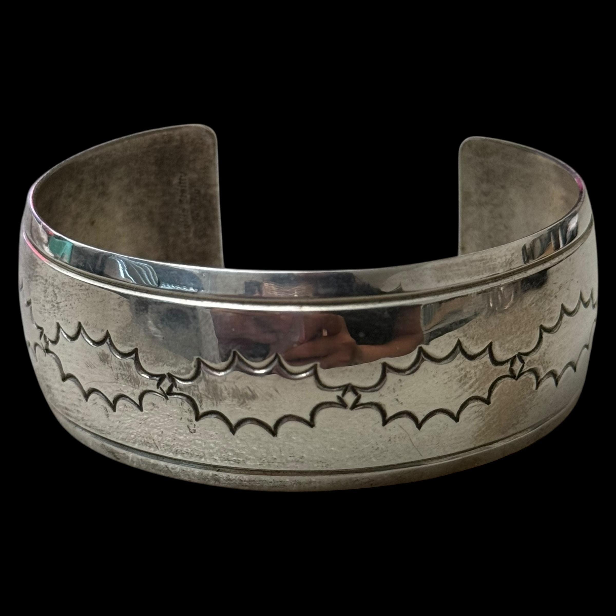 ナバホ族　Douglas Etsitt作　Sterling Silver ナバホ族 Douglas Etsitt作 Sterling Silver ナバホ族 Douglas