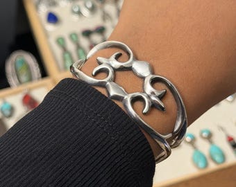 Vintage Sandcast Native Sterling Silver Cuff