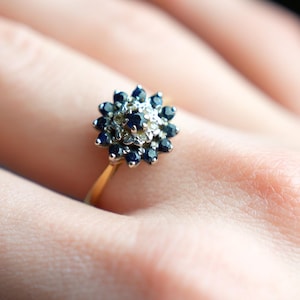 Vintage 18ct Yellow Gold Sapphire and Diamond Cluster Ring - Size - P 1/2 (UK), 8 (US)