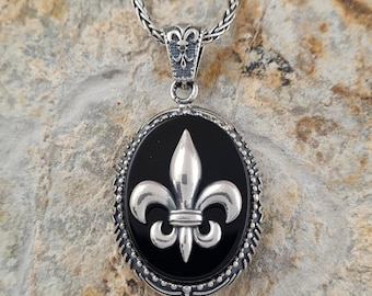 Elegant Fleur-de-Lis Pendant - Handmade 925 Sterling Silver Necklace for Men & Women, Timeless French Symbol on Black Onyx Stone