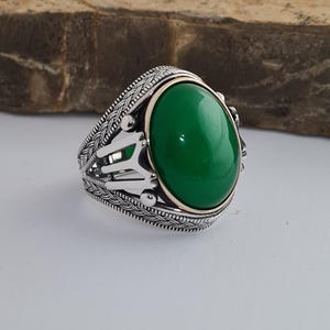 Handmade Sterling Silver Men&#39;s Ring: Green Quartzite Jade, Vintage Boho Design