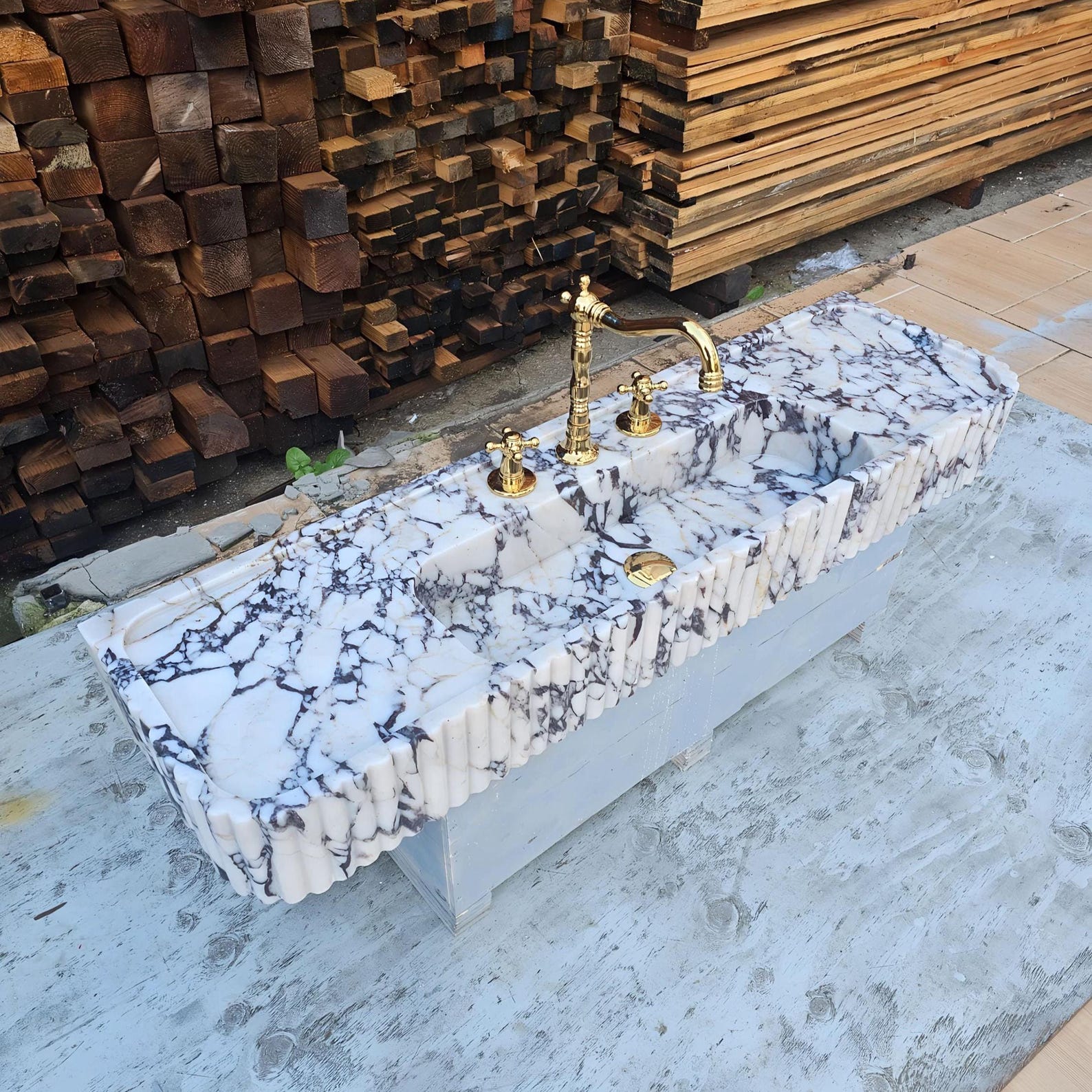 Calacatta Viola Marble Sink With Two Side Basin, Ribbed Hand Carved for ...