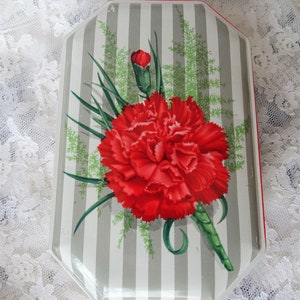 LOVELY Vintage English Biscuit or Candy Tin,Pretty Carnation Flowers,Litho Box,Vintage Tin Boxes,Collectible Mid Century Tins
