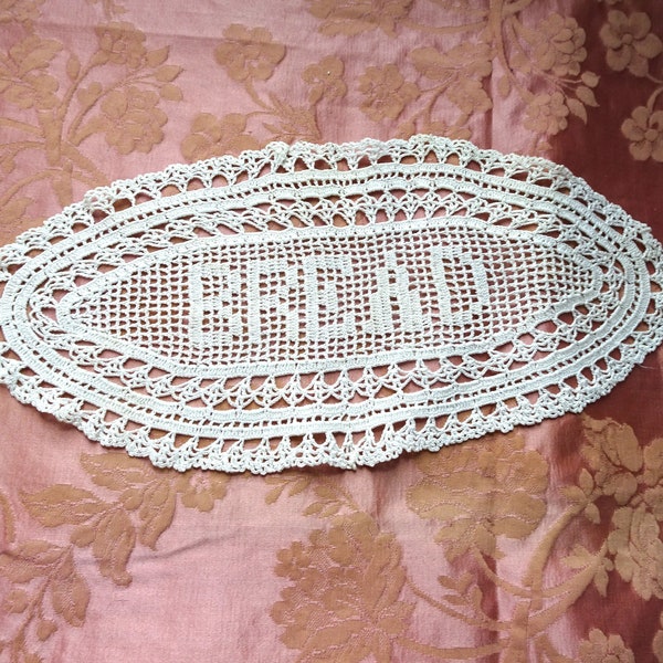 Antique VICTORIAN Fine Crochet BREAD Doily Beautiful Hand Made Crochet Lace Farmhouse Decor Kitchen Dining Doily Collectible Doilies