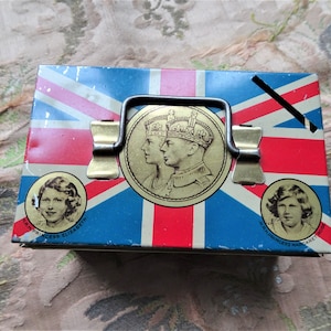 ROYALTY English Litho Tin Box,Royal Souvenir Queen Elizabeth II,The Crown,HRH Princess Elizabeth Money Box,Collectible Vintage Royal Tins
