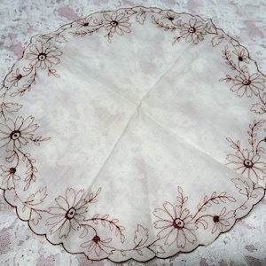 50s VINTAGE Embroidered ROUND Hanky,Brown Floral Handkerchief,Collectible Hankies,Shabby Chic Hankie,Mid Century,Collectible Vintage Hankies