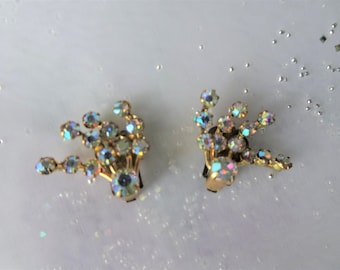 LOVELY 50s Art Glass Earrings,Rhinestone Earrings,Mid Century Clip On Earrings,Aurora Borealis,Ear Clips,Vintage Collectible Jewelry