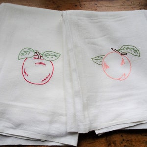 CHARMING Vintage Linen French Torchons, Kitchen Tea Towels, French Farmhouse,Embroidered Kitchen Towel, Decorative Vintage Linens