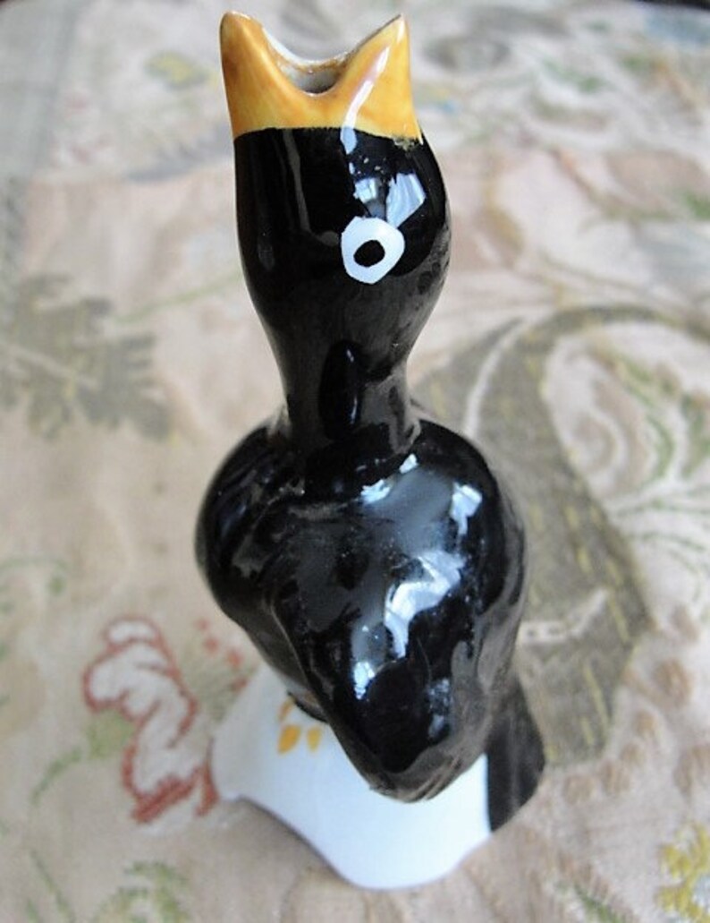 Charmant Oiseau Figuratives De Pie Tarte Entonnoir Années 1930 Clarice Cliff Design Poterie Midwinter Black Bird Vintage Oranges Et Bleus Ferme