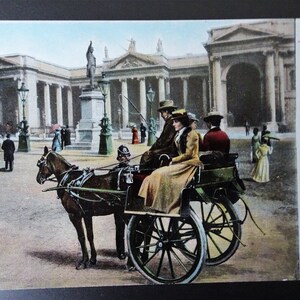 Belle carte postale ancienne, voiture de course irlandaise, carte postale colorée, la Saint-Patrick, cartes postales vintage à collectionner