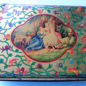 VINTAGE Biscuit Tin,Hinged English Tin,MacFarlane Lang Biscuits Tin,Shabby Chic Litho Box,Vintage Advertising,,Tin Boxes,Collectible Tins