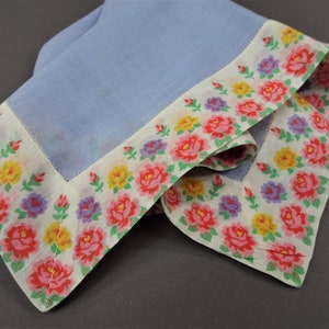 LOVELY VINTAGE HANKIE Handkerchief Delicate Dainty Chintz Border Blue Hanky, Something Blue, Something Old Bridal Hanky Collectible Hankies