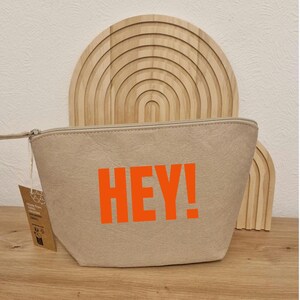 Personalisierte Kosmetiktasche | " HEY! / NÖ! – Hellbraun, Maritim & Individuell aus Filz | Geschenk für Frauen/ Schwestern
