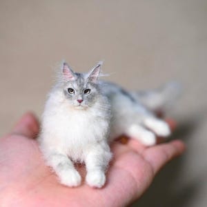 Custom Needle Felted Cat Figurine|Custom Wool Felting Cat Portrait|Needle Felted Animals|Christmas present Gifts for Mom Halloween