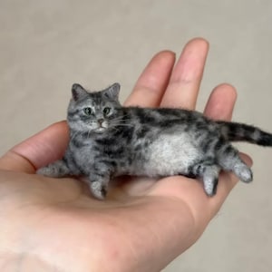 Custom pet portrait felted cat,  pet portrait cat memorial, miniature cat portrait Replica , pet replica kitten，gift for cat lover