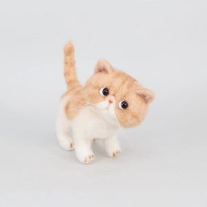 Custom Wool Cat Portrait Replica，Needle Felted Cat Sculpture, Personalized Wool Felting Pet Figurine, Wool Felting Animals,Pet Memorial Gift