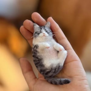 Custom Needle Felt Cat Figurine, Custom Wool Felting Pet Portrait-Stuffed Cute Kitten Plush Gift, Pet Loss Memorial, Pet Loss Gift