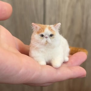 Custom Wool Cat Portrait Replica,Personalized Wool Felting Pet Figurine, Needle Felted Cat Sculpture,  Miniature Pet Memorial, Gift for Mum