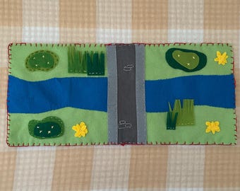 Juego suave, tapete de cuentos - Puente sobre el estanque