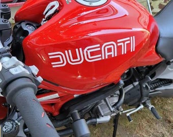 Dos calcomanías retro Ducati para tanques de combustible y ventanas de motocicletas.
