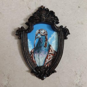 Original handmade funny pigeon oil painting, pigeon artwork, pigeon wall decor, antique-framed pigeon painting, framed oil painting