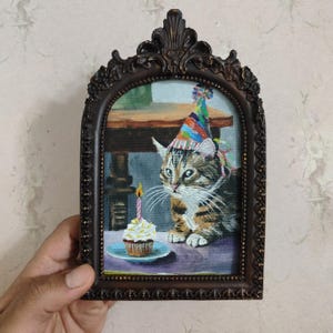 Handmade Cat Oil Painting: Victorian Style Art with Vintage Frame Antique Brown12x19cm