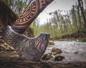 Hacha vikinga artesanal: acero al carbono forjado, mango de palisandro, regalo de camping