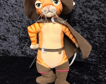 【日本未発売】長くつをはいたネコ　シュレック　プス　ぬいぐるみ 日本未発売】長くつをはいたネコ シュレック プス ぬいぐるみ