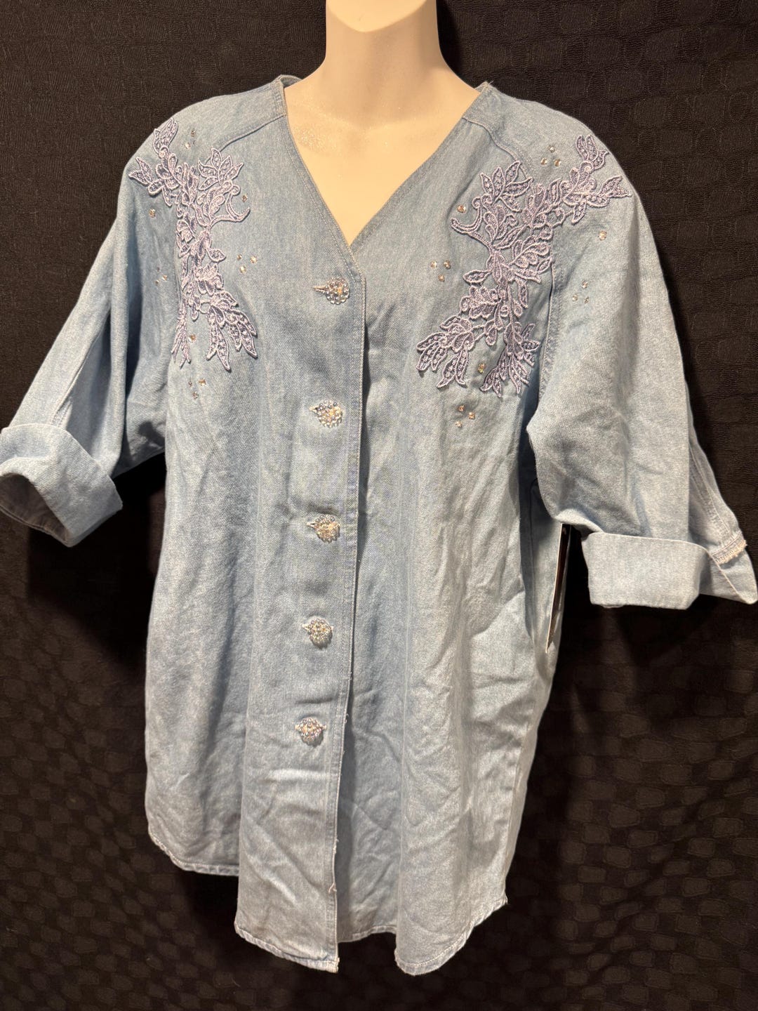 Vintage Jaclyn Smith Sport Women’s Denim Top Blouse Embroidered 100