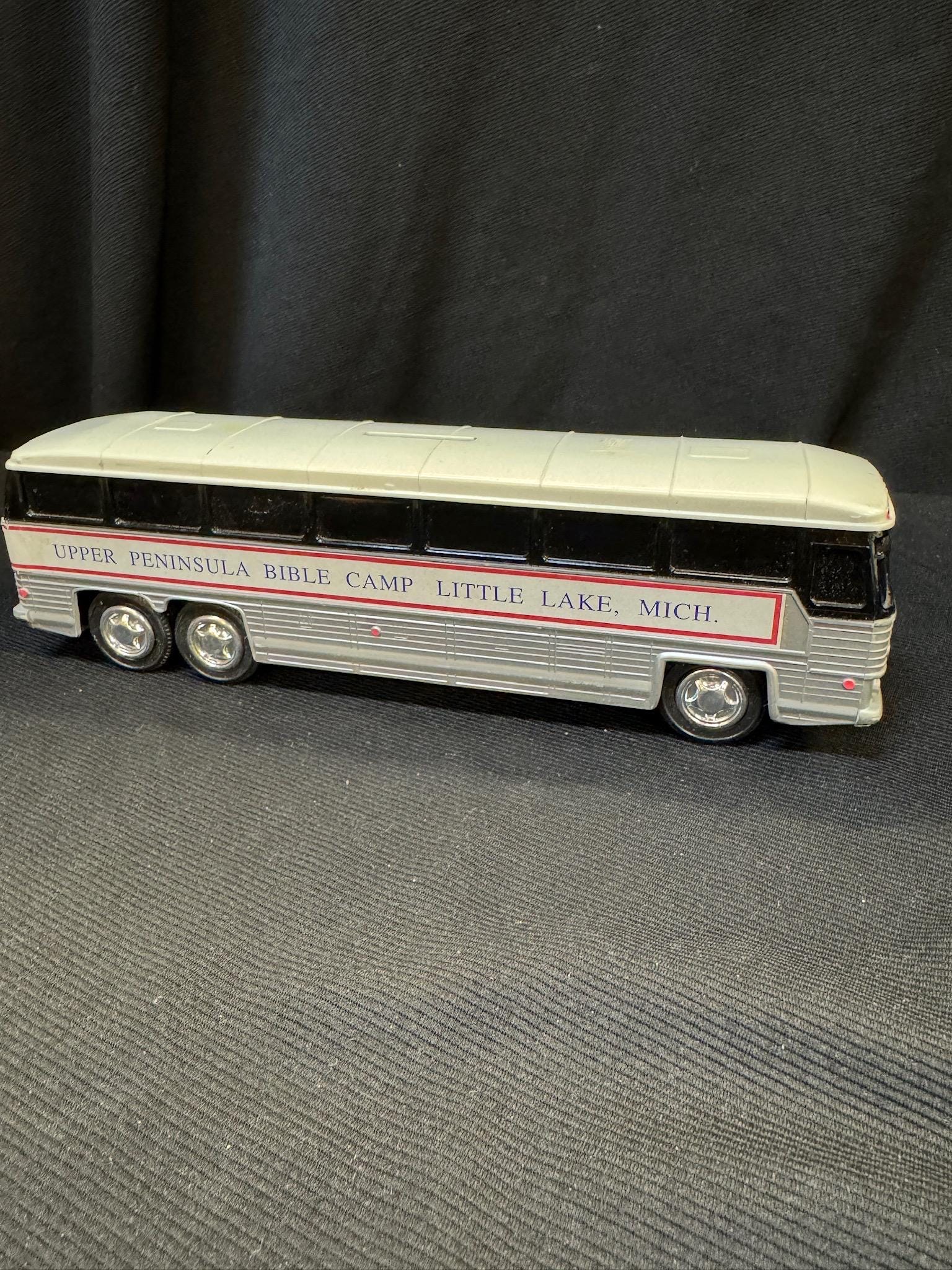 Toy greyhound bus - Etsy 日本