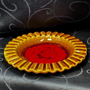 Vintage Wade California-aardewerk: modern rood lavaglazuur uit het midden van de eeuw