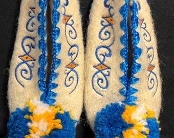 Vintage Traditionelle griechische Hausschuhe Chuni PomPom Hausschuhe UK Größe 8 Kinder Minas