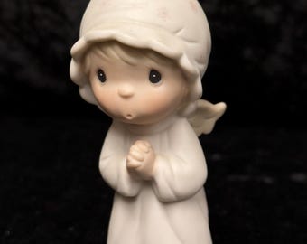 Angel Precious Moments Musical Plastic Angel Figurine. Enesco Co