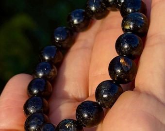 Authentic Unisex Nuummite Crystal Bracelet | Greenland Round Beads, Stretch Fit, Protection Stone | 30p