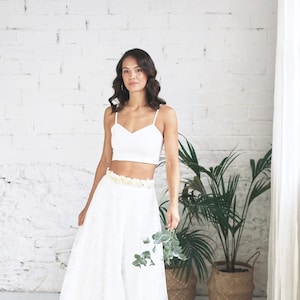 Overskirt with Tail in ivory lace, Accessory for the Bohemian Bride