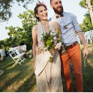 Boho Lace Wedding Dress: Neckholder-Champagne Maxikleid
