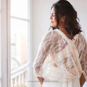 Ready to ship - Lace wedding shawl, champagne lace shawl, shawl for wedding, wedding cover up, sheer lace shawl champagne, bohemian shrug