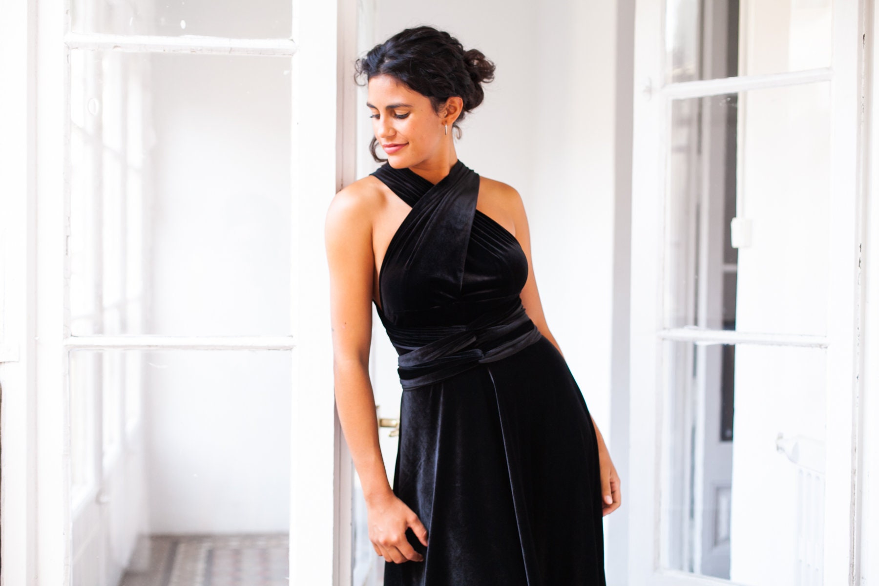 Black halter neck formal dress deals