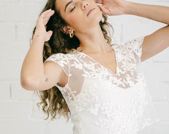 Modern bride minimalist wedding top, bridal dress topper with buttoned back, white bridal separates, wedding gown cover up, shoulder shrug.