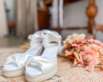 Alpargatas de novia hechas a mano para una boda cómoda, sandalias