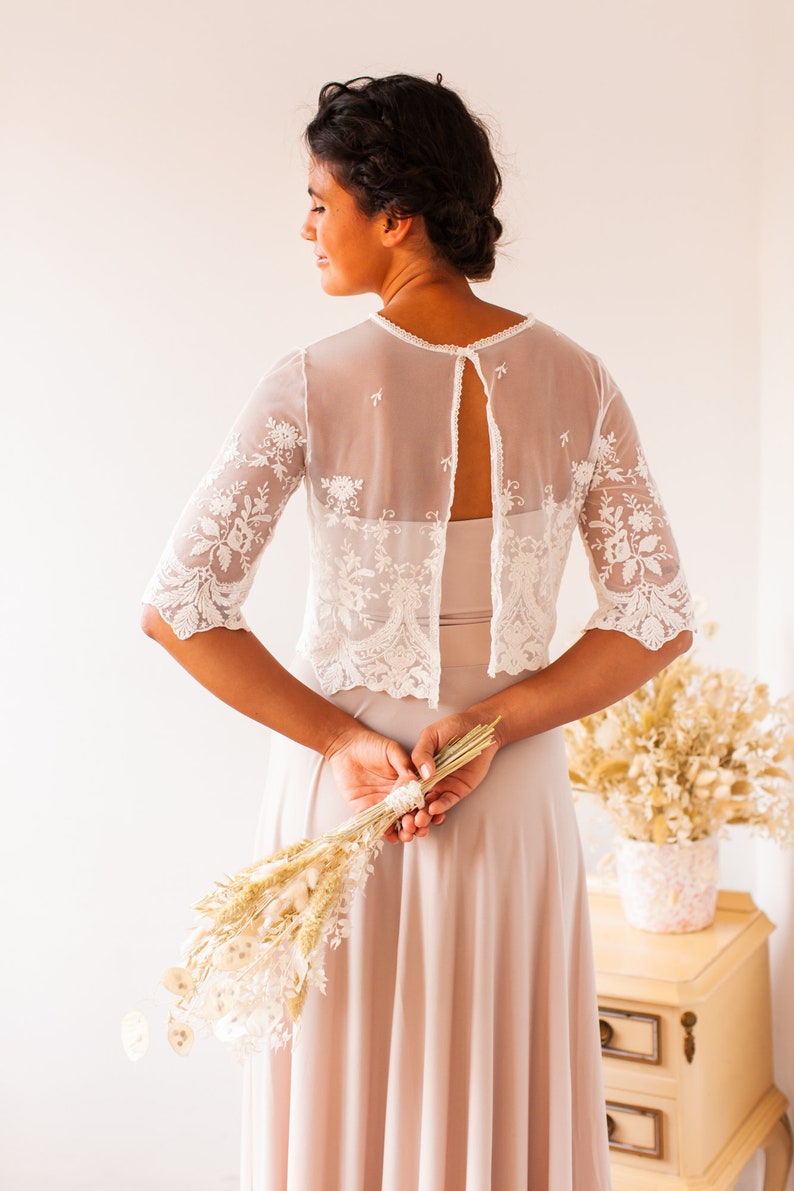 Romantic embroidered bridal top in scalloped tulle with crew neck and three quarter sleeves image 4